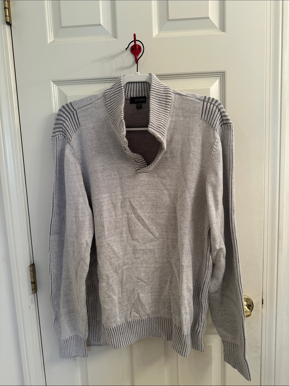 GUESS Men’s Light Gray Crewneck Shawl Pullover